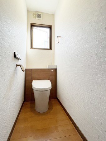 リフォレなら一日！ガラリと変わるトイレ空間