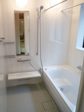 心地よい毎日を実現　TOTOのサザナ1616にお取替え