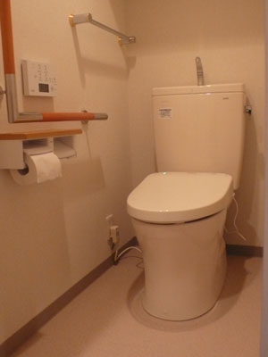 TOTO　ピュアレストQR＋アプリコットF1Aに交換