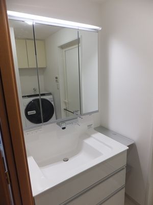 機能的な洗面化粧台パナソニックのウツクシーズに交換