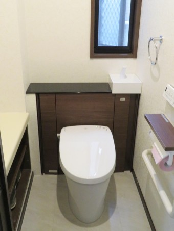 トイレと洗面室をリフレッシュでお掃除ラクラクに！